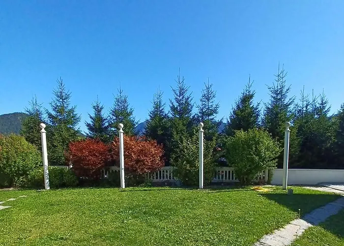 Romy Mit 3 Gaestezimmer Appartement *