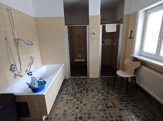 Apartament Romy Mit 3 Gaestezimmer