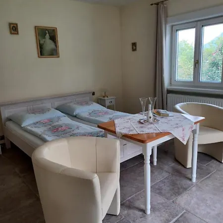 Romy Mit 3 Gaestezimmer Апартаменты